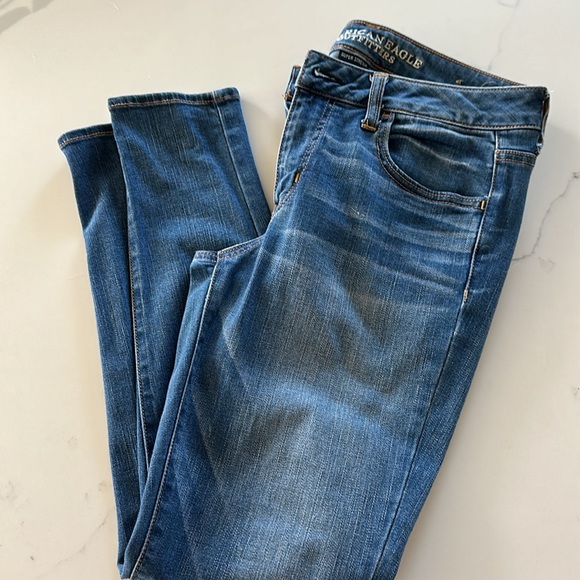 American Eagle Jeans - Picture 2 of 4